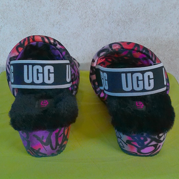 NWOT UGG AU Graffiti Puffer Slides Woman’s Size US6/EU37 RN# 88276 No Box - Picture 4 of 8